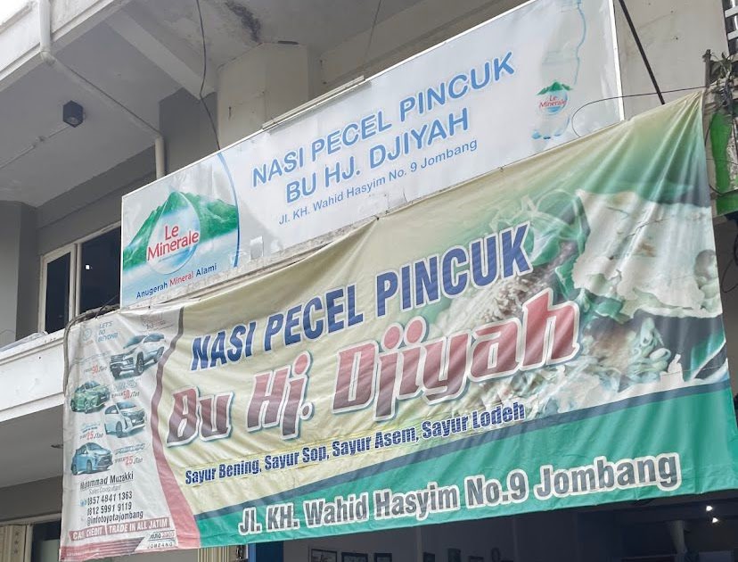 Nasi Pecel Pincuk: Rasa Jawa Timur yang Menggigit di Jantung Cilacap